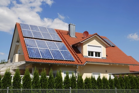 Solar panel cleaning how dirty panels reduce output and what homeowners can do